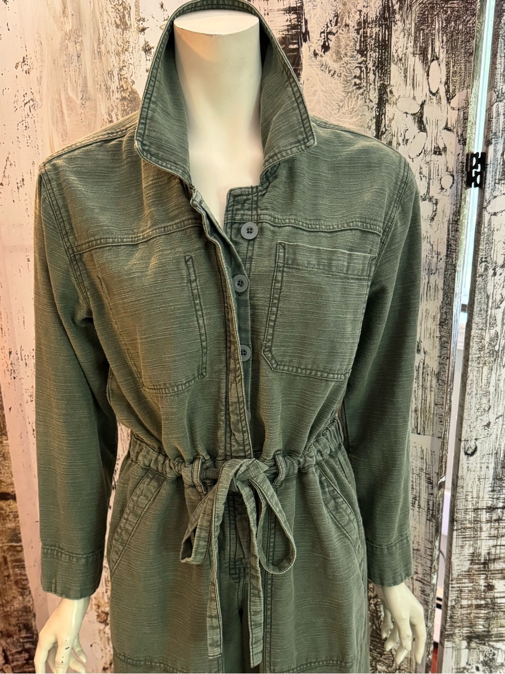 NWOT! Free People coverall jumpsuit, quality fabric, style details, drapes well